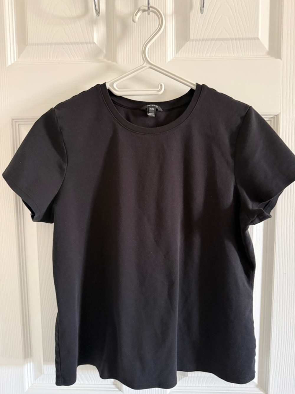RW&CO. Black Short Sleeve Crew Tee
